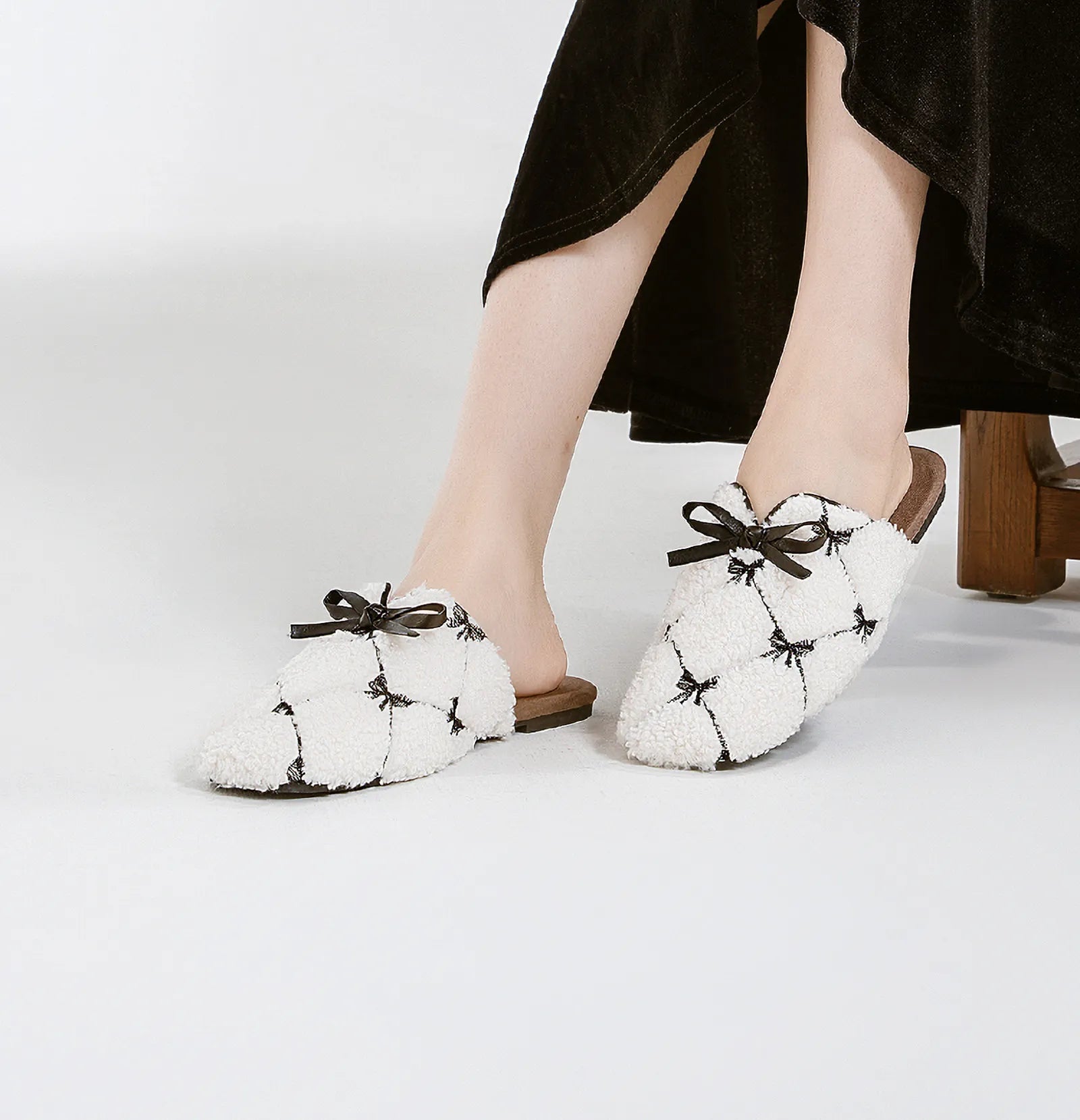 White plush house slippers with black bow tie and diamond embroidery RoomDen