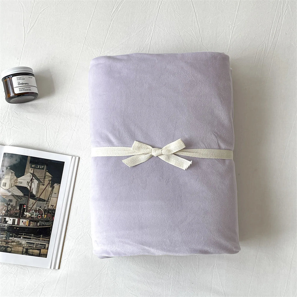 Soft solid velvet sheet set with minimalist styling – RoomDen