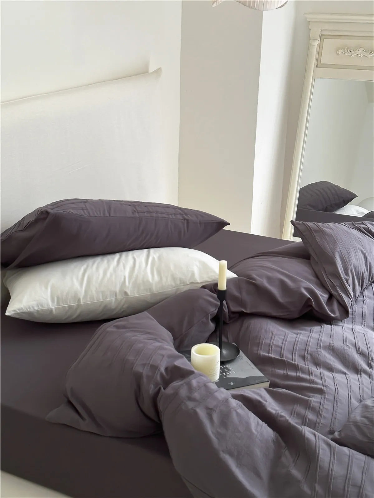 Minimalist textured stripe cotton duvet cover set with soft neutral tones and a relaxed, cozy aesthetic – RoomDen