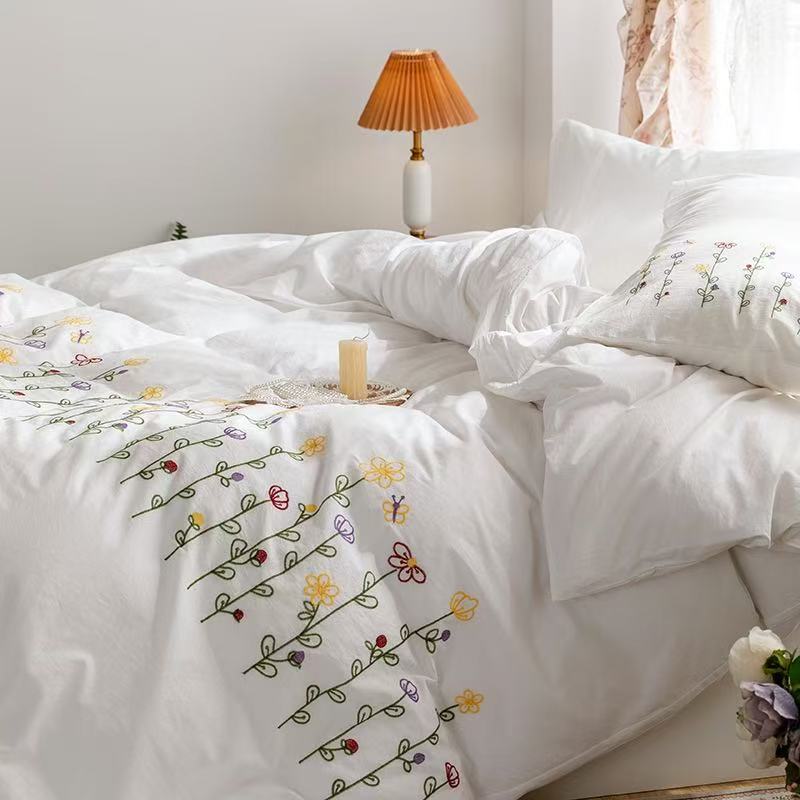 Marbella Embroidered Floral Cotton Bedding Set - Wildflower Vine