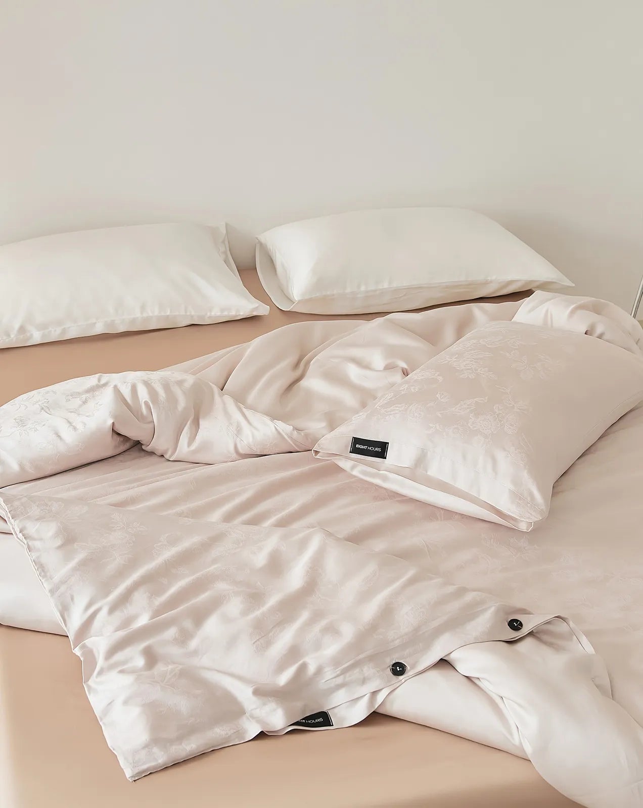 Jacquard floral cooling Tencel duvet cover with smooth drape and soft sheen – RoomDen