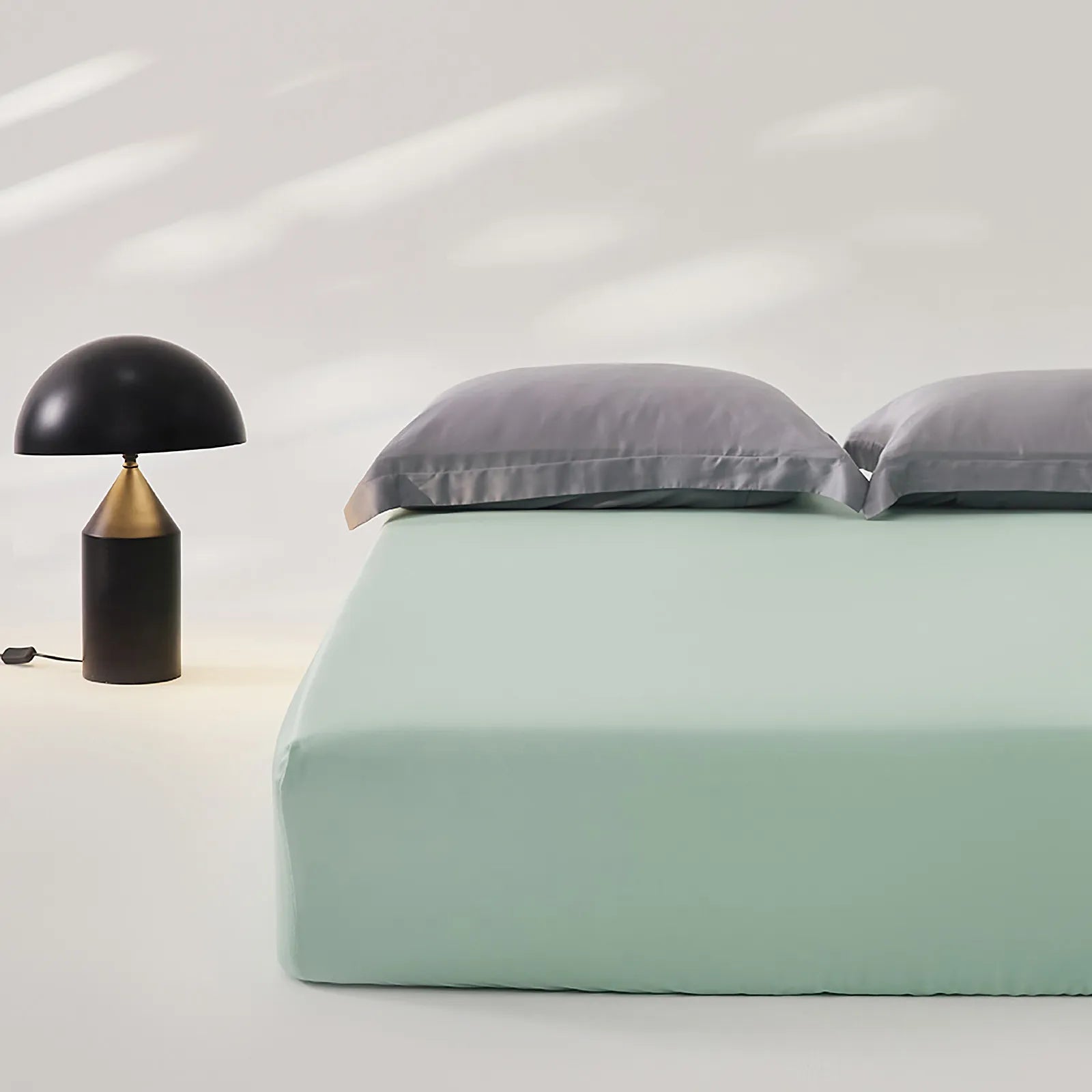 Silky cooling Tencel fitted sheet in soft pastel colors - RoomDen