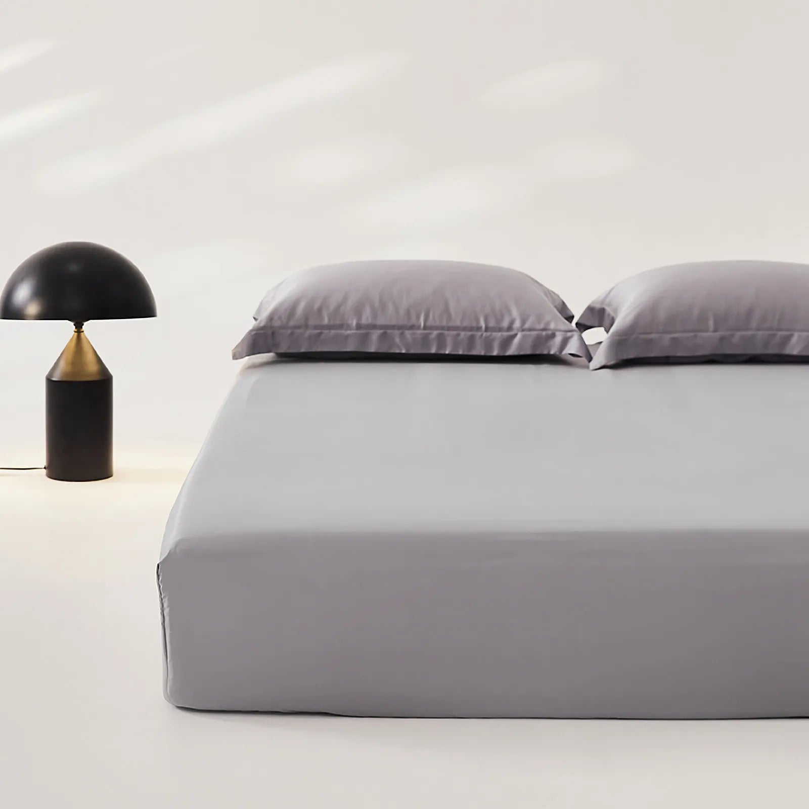 Silky cooling Tencel fitted sheet in soft pastel colors - RoomDen