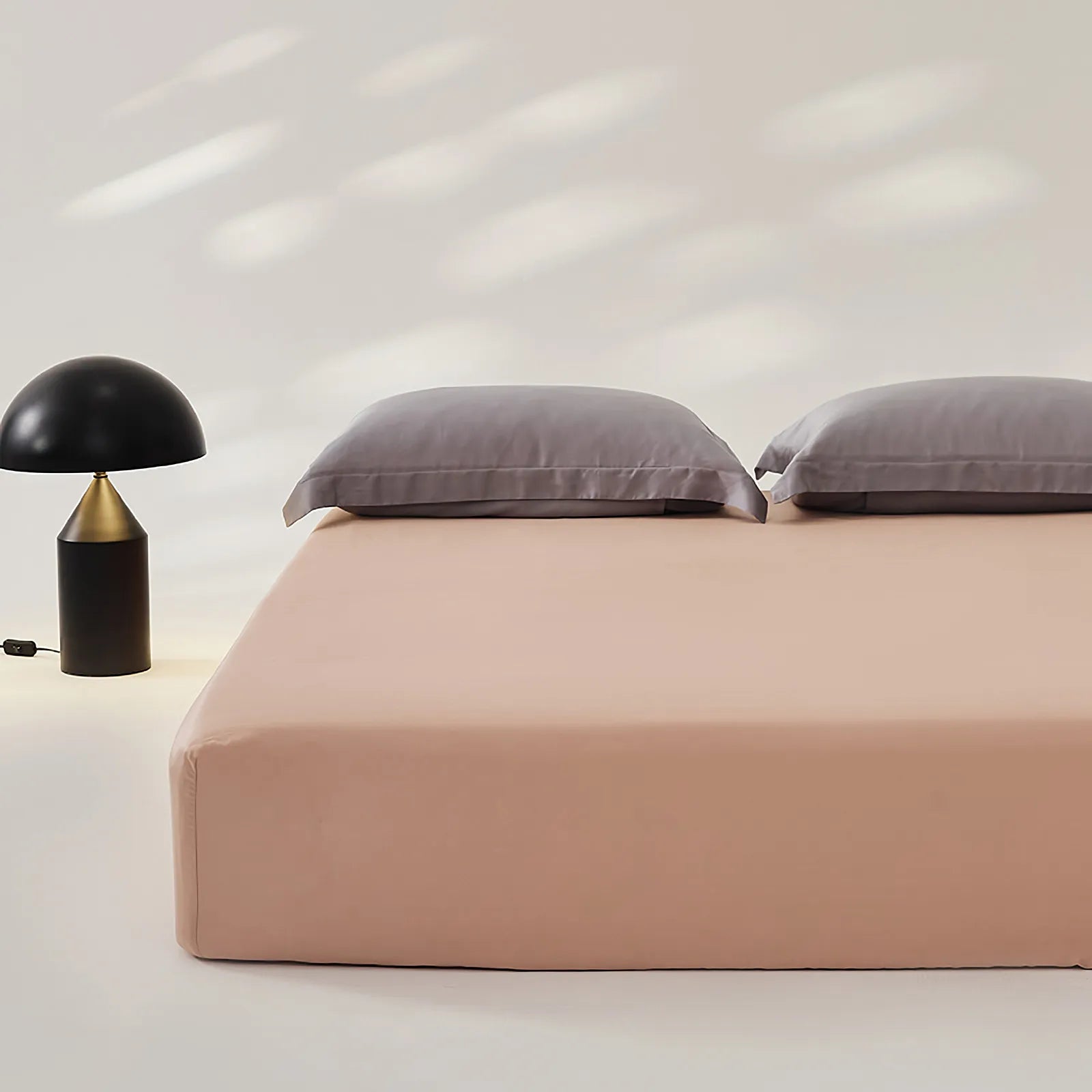 Silky cooling Tencel fitted sheet in soft pastel colors - RoomDen