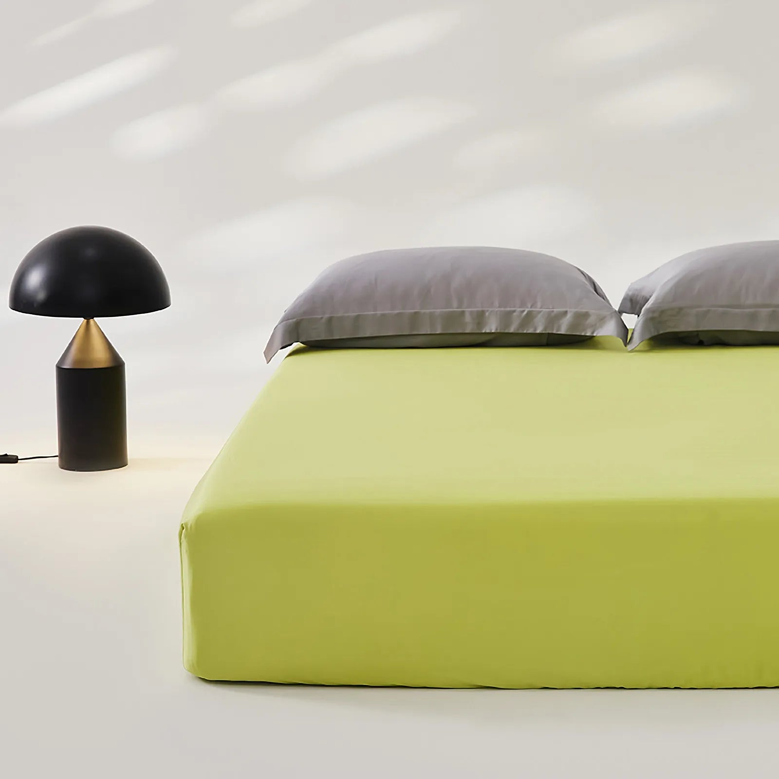 Silky cooling Tencel fitted sheet in soft pastel colors - RoomDen