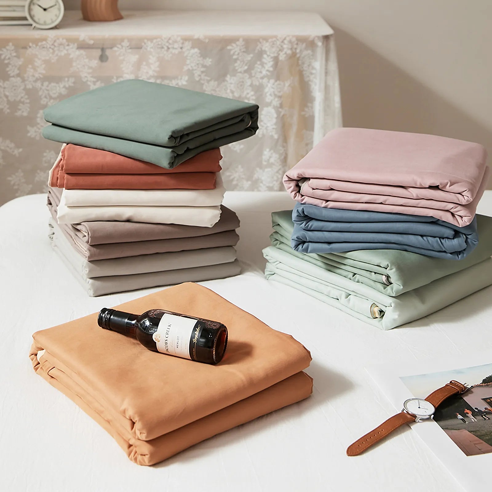 Soft neutral two-tone washed cotton duvet cover with a minimalist solid design on a cozy modern bed – RoomDen