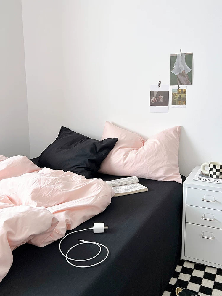 Washed Cotton Color-Block Bedding Set - Cream + Black