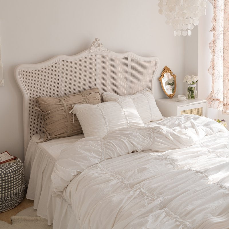 Ruched Washed Cotton Bedding Set, White, bedroom view 2 - Roomden
