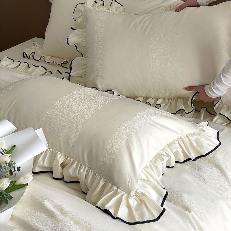 Ruffle Jacquard Cotton Sateen Bedding Set – Ivory Damask, close view of the softly lustrous surface - Roomden