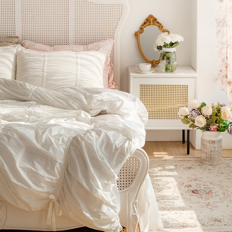 Ruched Washed Cotton Bedding Set, White, bedroom view 3 - Roomden
