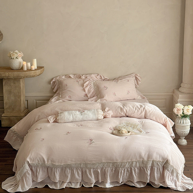 Floral Cotton Bedding Set, Rose Pink, bed arrangement - Roomden