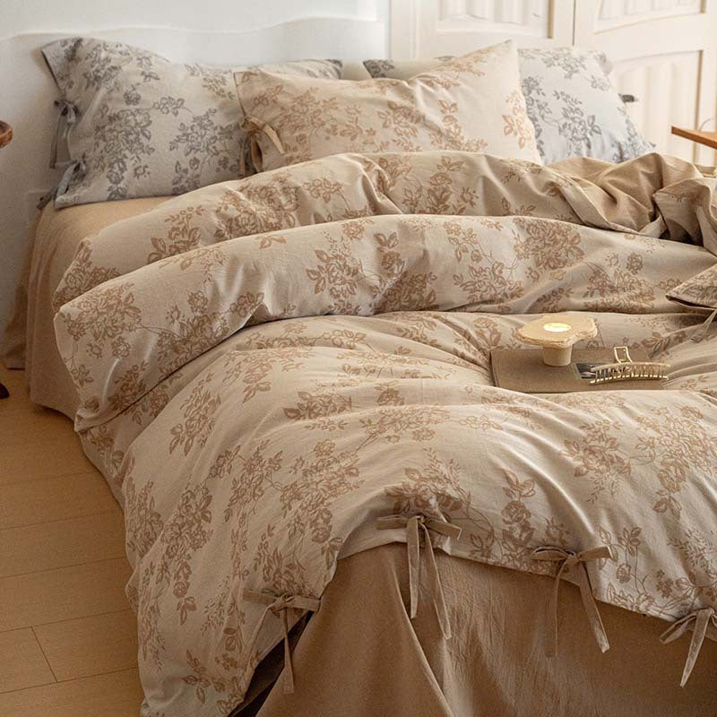 Bonnie floral cotton bedding in khaki