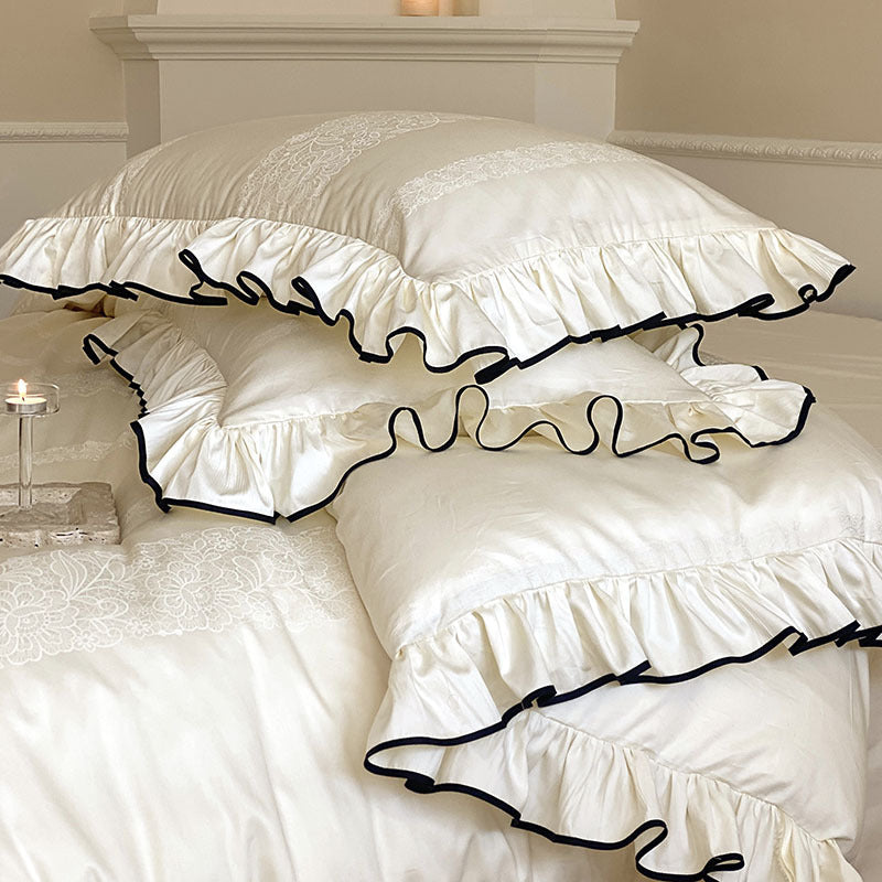 Ruffle Jacquard Cotton Sateen Bedding Set – Ivory Damask, layered pillow and edging detail - Roomden