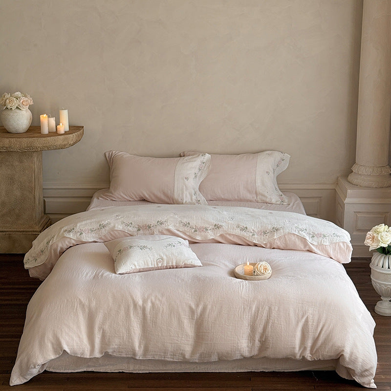 Floral Cotton Bedding Set, Cherry Pink, bed arrangement - Roomden