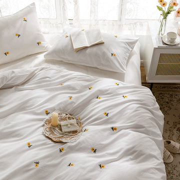 Daisy Embroidered Washed Cotton Bedding Set