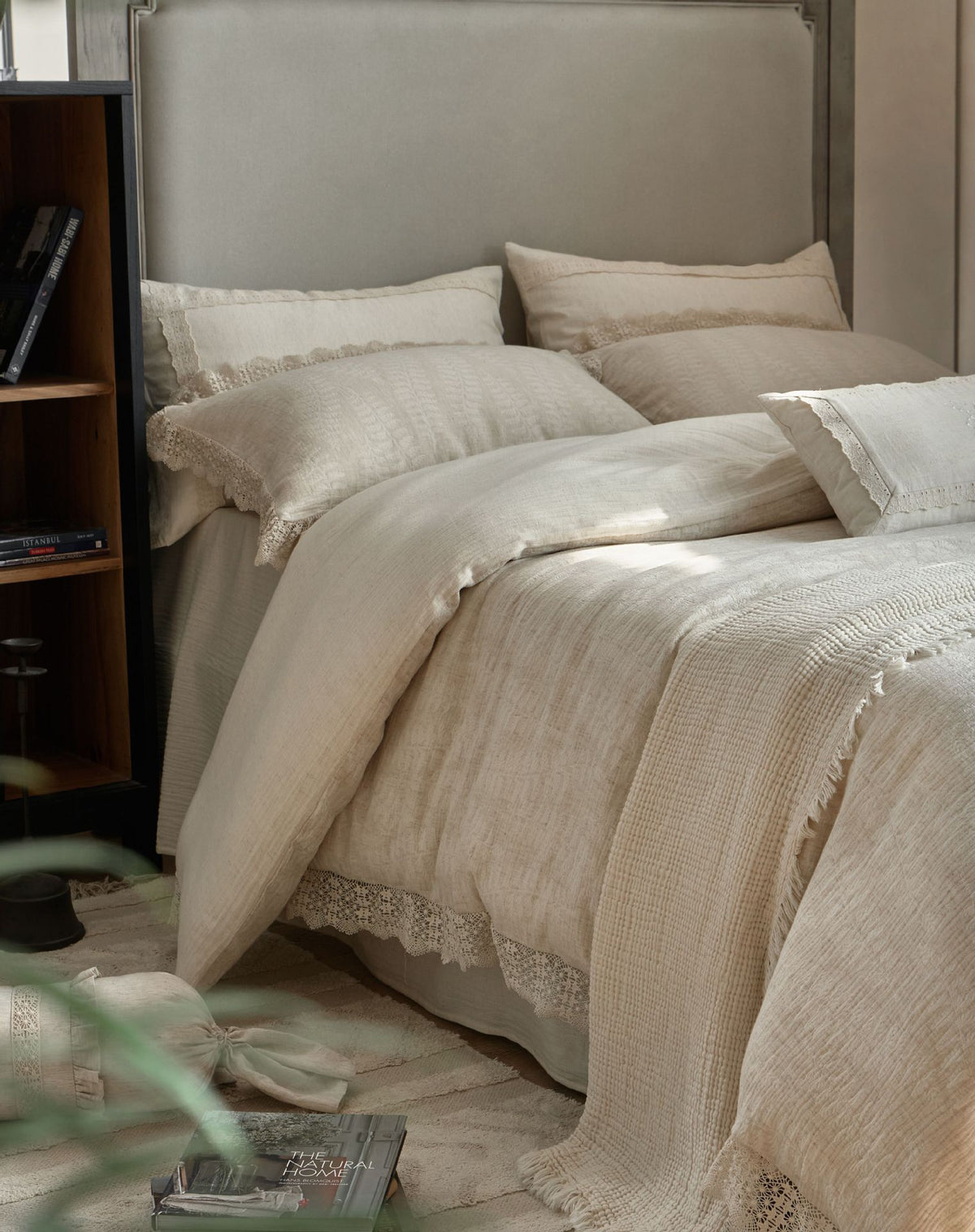 Lace Trim Cotton Linen Summer Quilt Set, Ivory Gauze, bedroom view 3 - Roomden