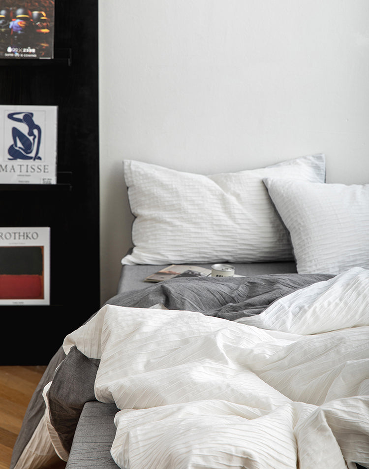 Ripple Textured Cotton Bedding Set, White & Grey, bedroom view 3 - Roomden