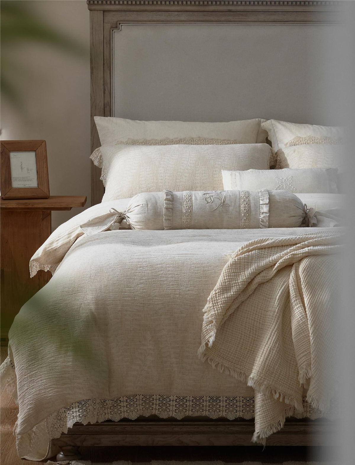Lace Trim Cotton Linen Summer Quilt Set, Ivory Gauze, bedroom view 2 - Roomden