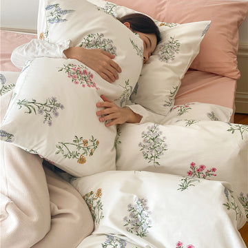 Ivory Wildflower Bouquet Cotton Bedding Set