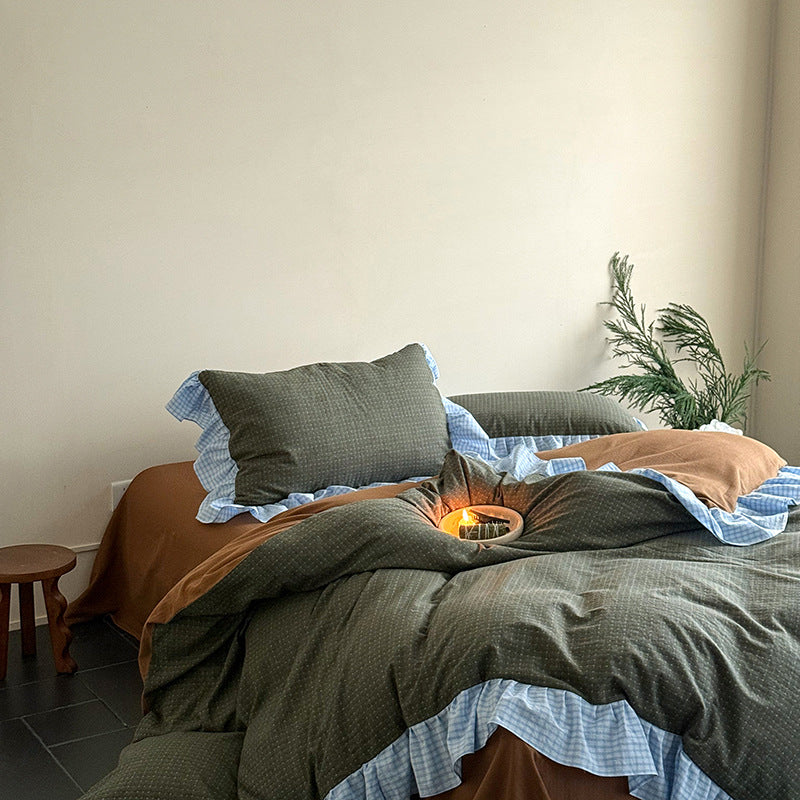 Contrast Ruffle Gingham Cotton Bedding Set, Moss & Copper, fabric and pillow details - Roomden