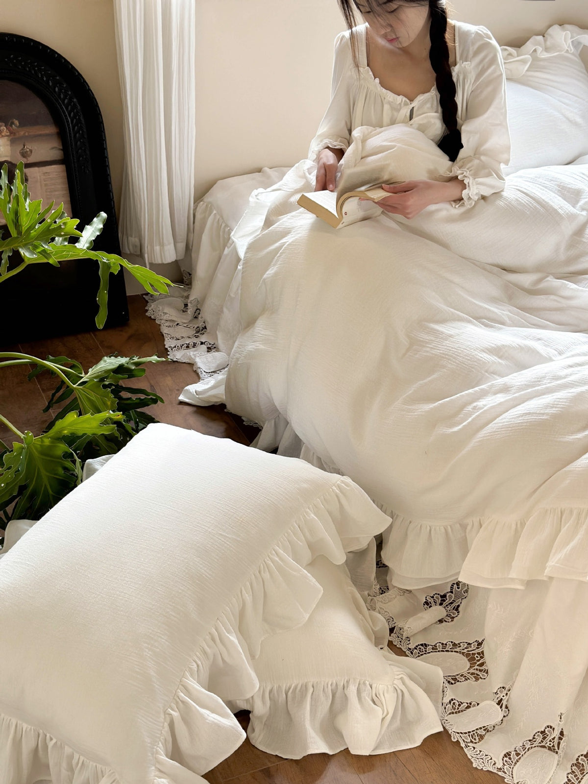Ruffled Double Gauze Cotton Bedding Set – Scalloped Ivory, gauze fabric and ruffled pillows in a seated bedroom scene - Roomden