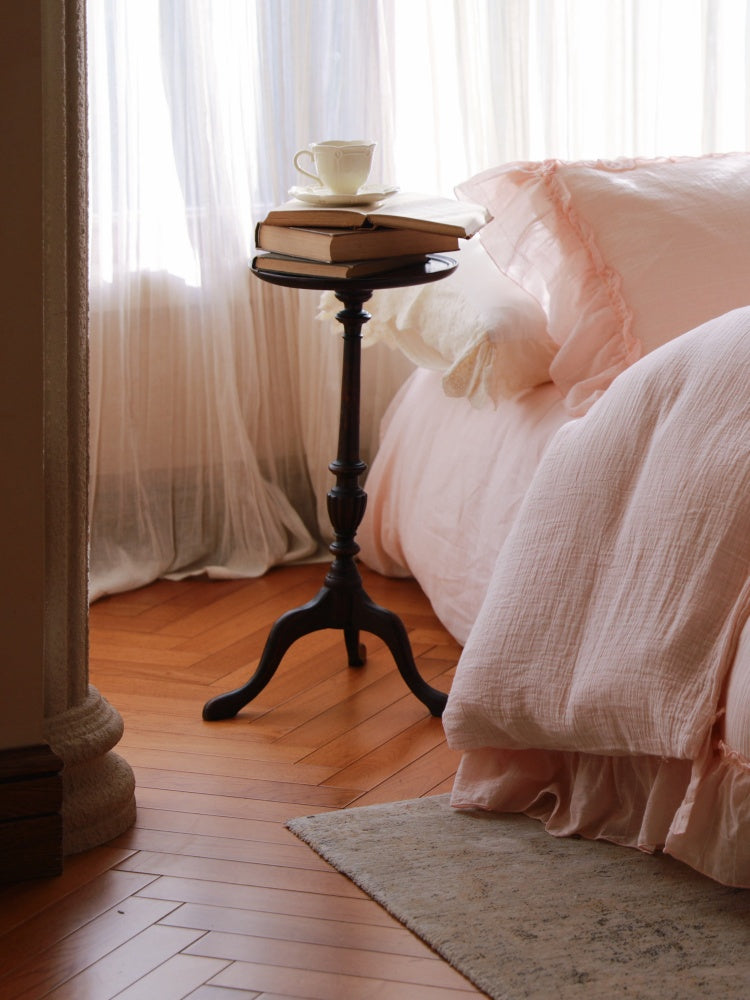 Soft Ruffle Cotton Double Gauze Bedding Set – side view of peach bedding with gathered edges - Roomden