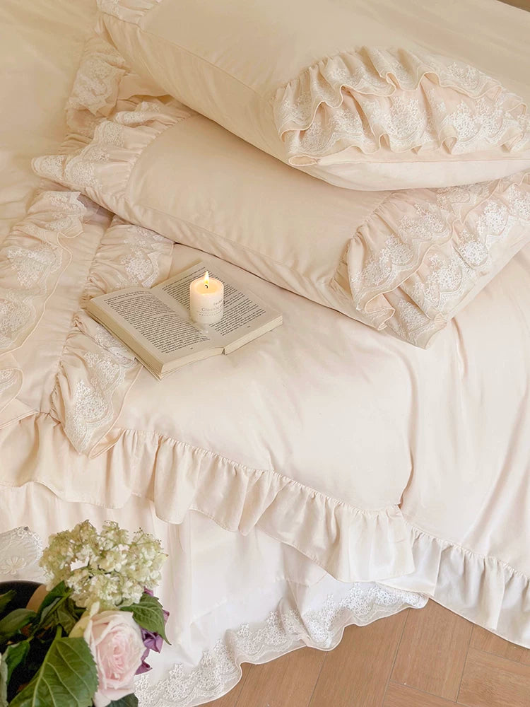 Ruffle cotton sateen bedding set – Vanilla Cream, ruffled edge beside the pillow - Roomden