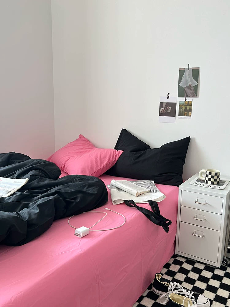 Washed Cotton Color-Block Bedding Set - Black + Rose Pink