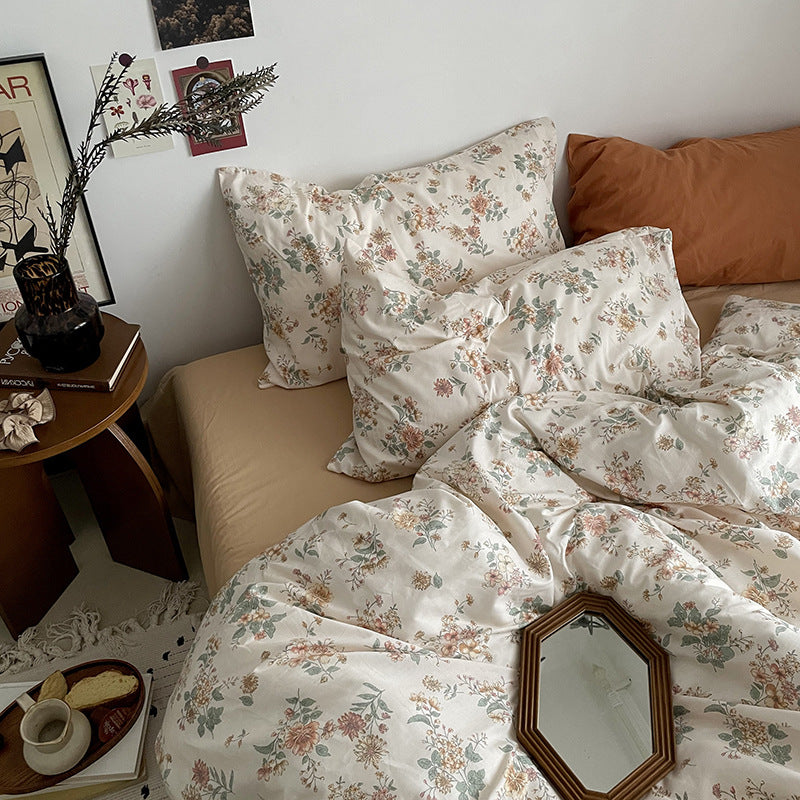 Florhaven Autumn Bouquet cotton bedding set – full bed with warm floral duvet and rust companion pillow - Roomden