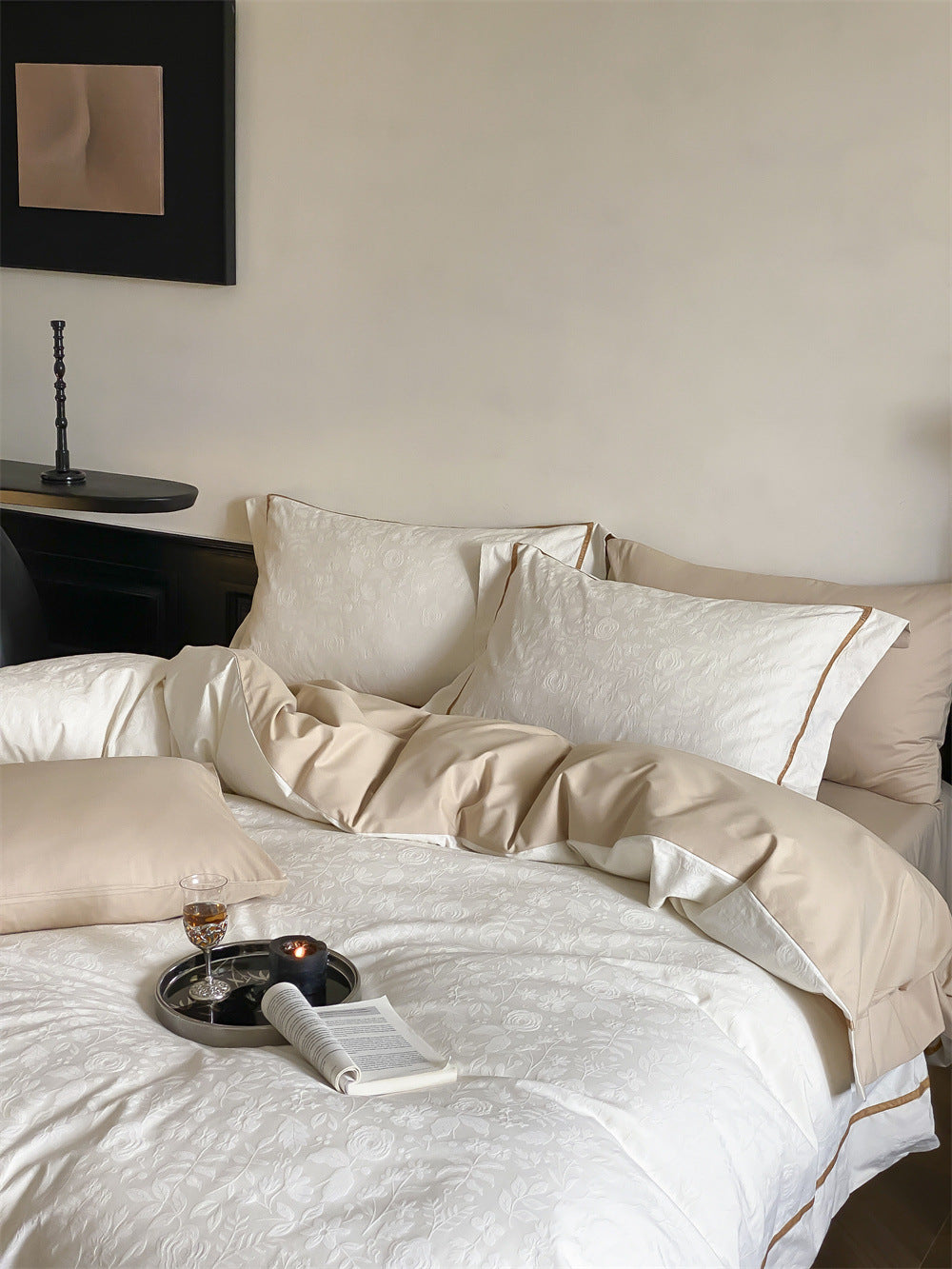 Brushed cotton jacquard bedding set – Ivory Vine, alternate view of the duvet and pillows - Roomden