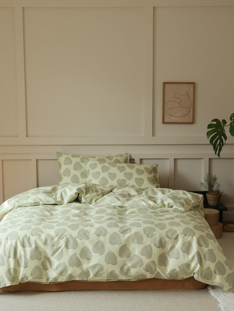 Sage Heart Leaf Cotton Bedding Set – full bed with a heart-shaped leaf print - Roomden