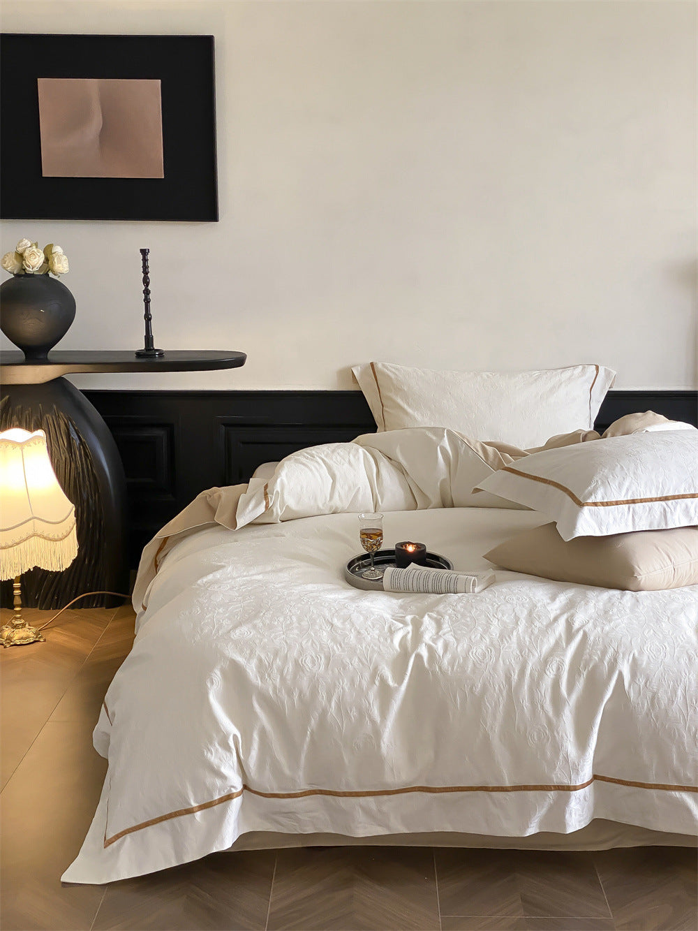 Brushed cotton jacquard bedding set – Ivory Vine, alternate view of the duvet and pillows - Roomden
