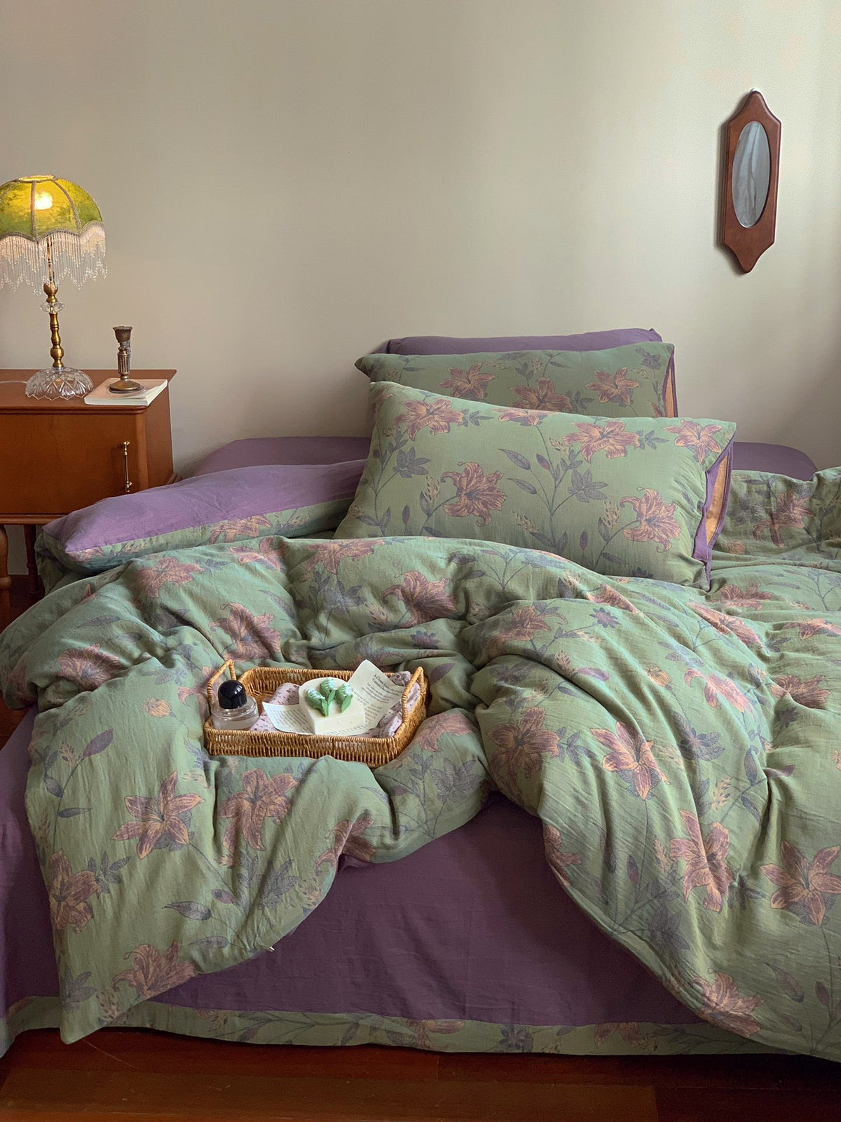Florhaven Sage Botanical bedding set – sage botanical, bedroom view of the duvet and pillows, view 1 - Roomden