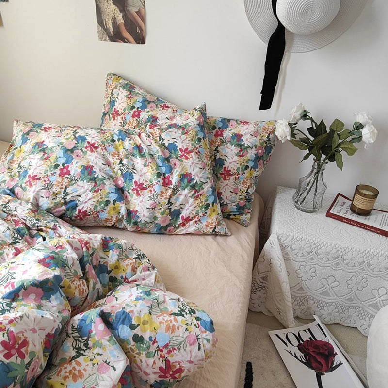 Multicolor Garden Bloom Cotton Bedding Set – closer bed view of flowers and matching pillows - Roomden