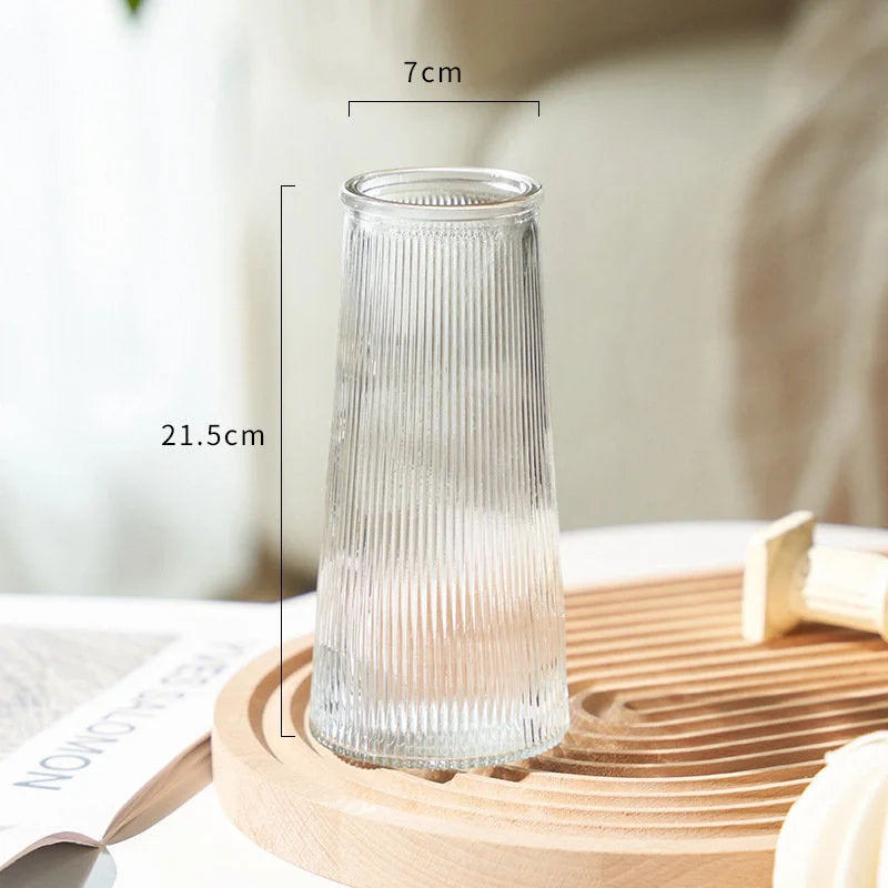 Dimensions of the Large Ribbed Glass Vase, showing 21.5cm height and 7cm diameter. - RoomDen