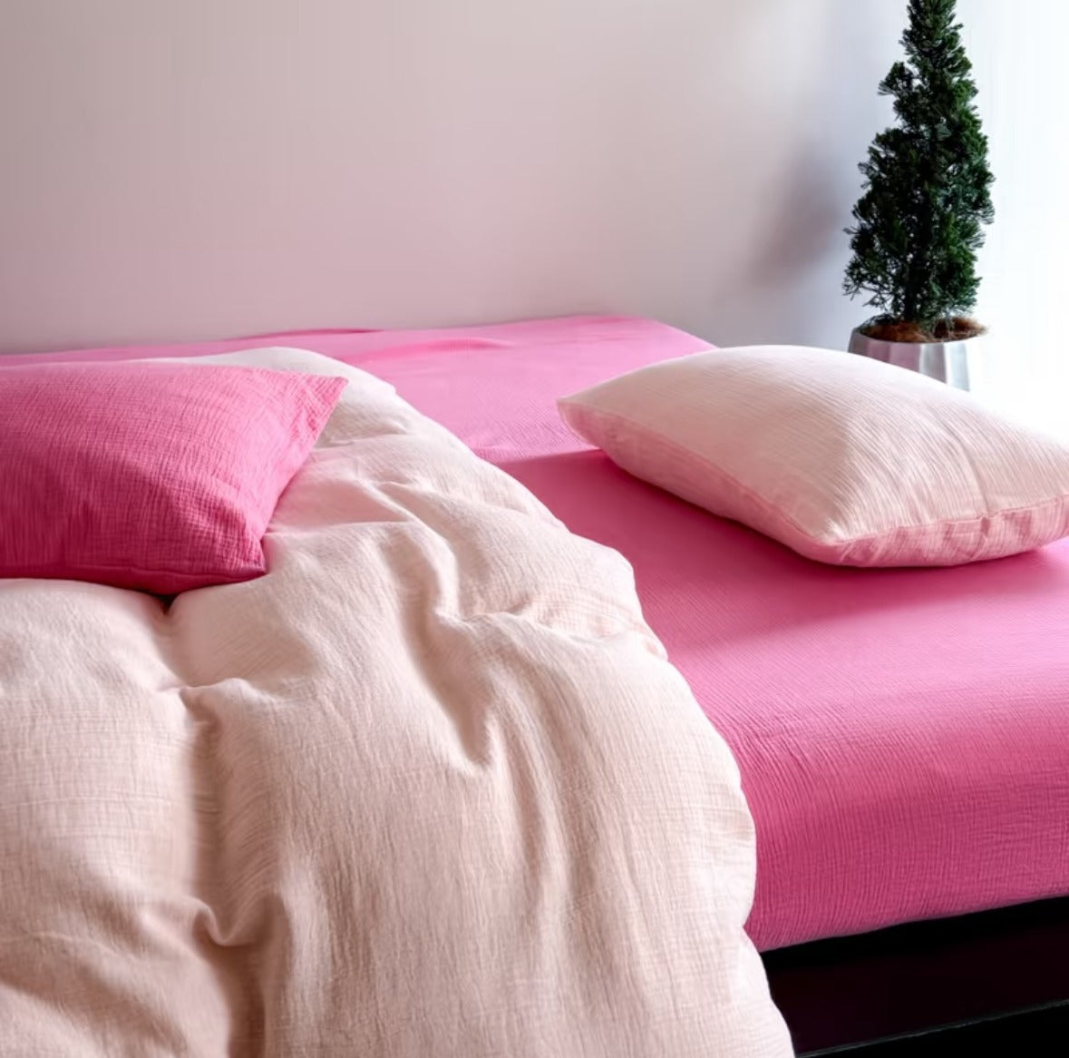 Double Gauze Cotton Bedding Set - Pink + Light Pink