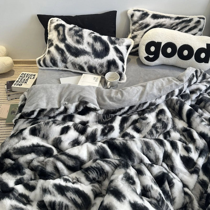 Plush Abstract Animal Print Fleece Bedding Set in black and white. - RoomDen