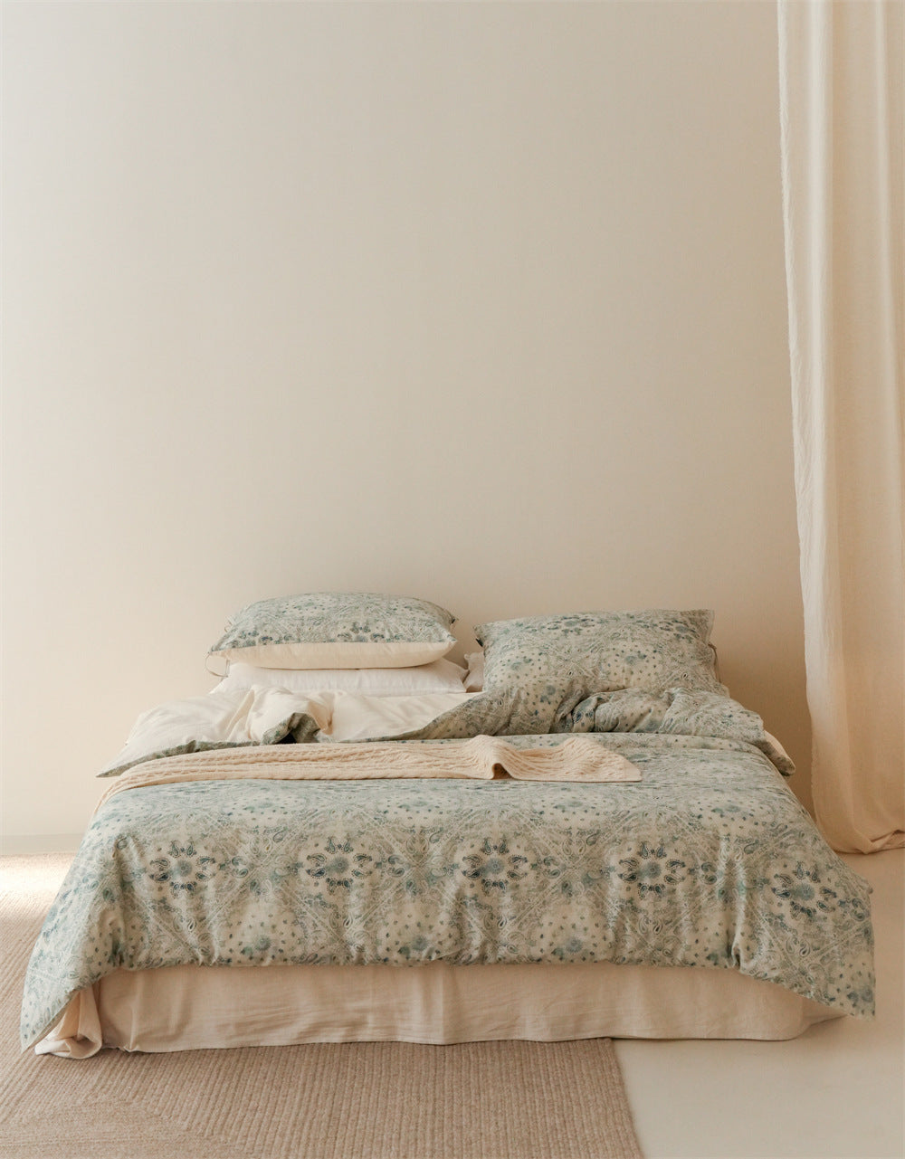 Stillgarden Blue Botanical Scroll Cotton Linen Bedding Set – Full bed view with blue-green botanical scrolls - Roomden