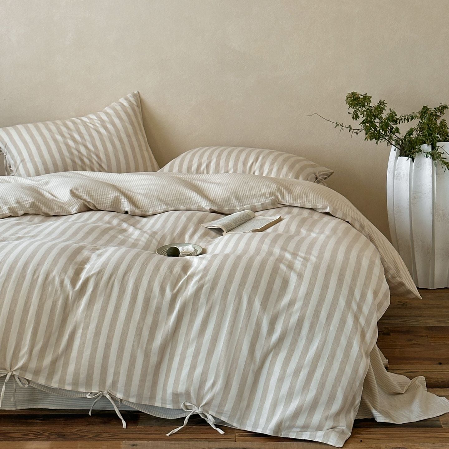 Ashfield Striped Cotton-Linen Bedding Set - Oat Stripe