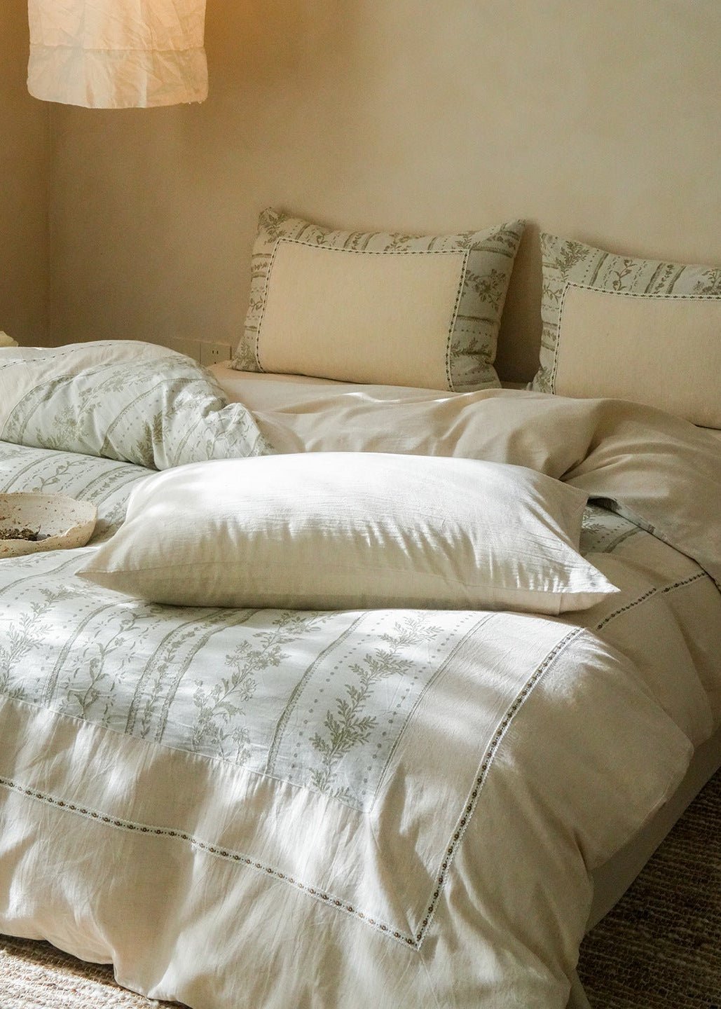 Meriwyn Botanical Linen-Cotton Bedding Set - room scene