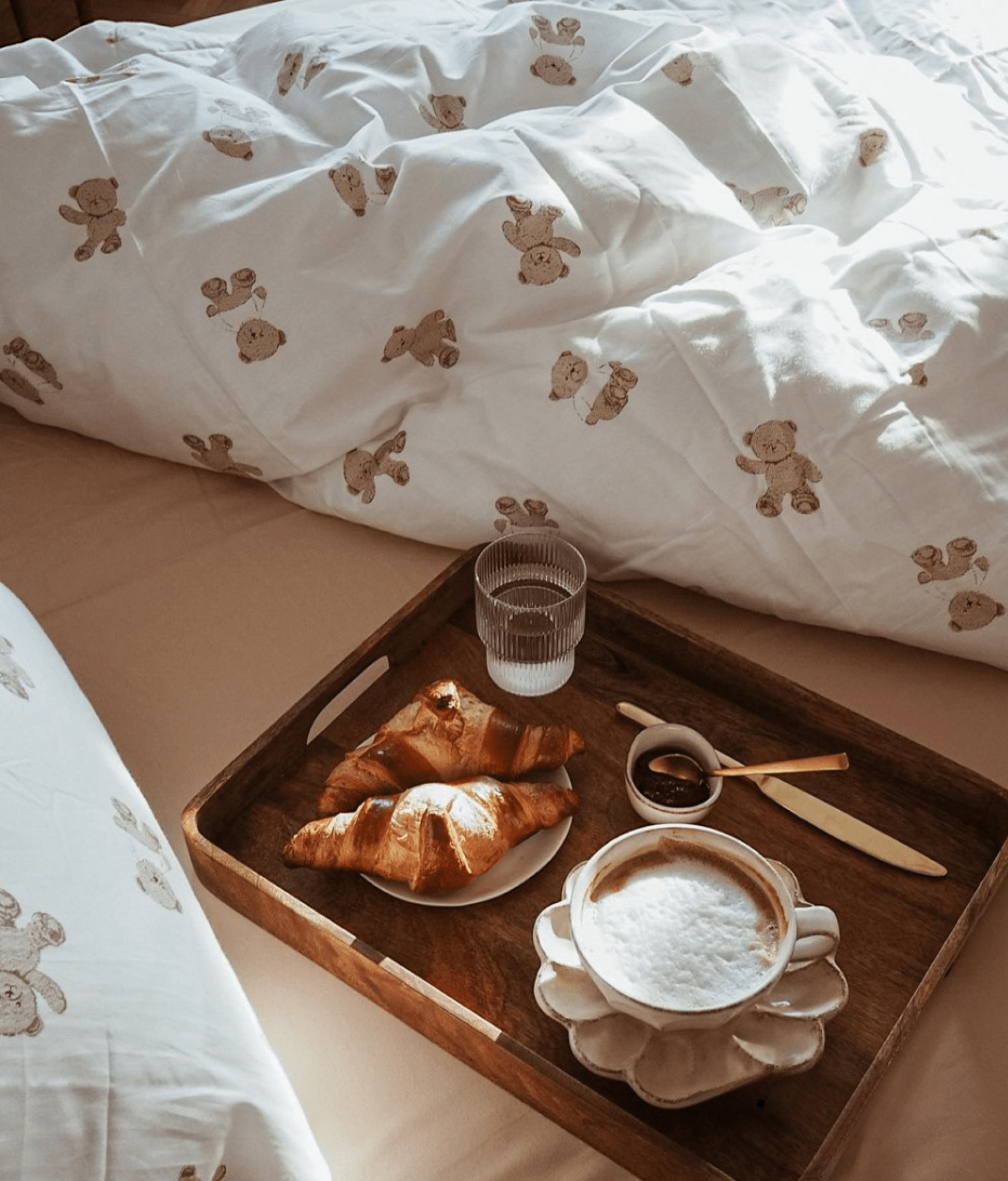 Tansley Cream Bear Print Washed Cotton Bedding Set - room scene