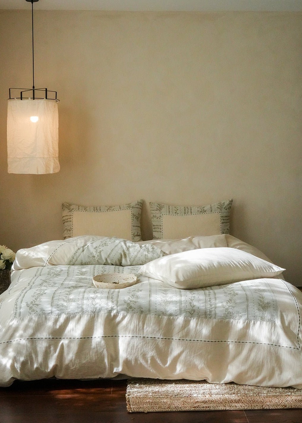 Meriwyn Botanical Linen-Cotton Bedding Set - room scene