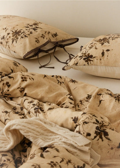 Marigny Jacobean Floral Cotton-Linen Bedding Set - room scene