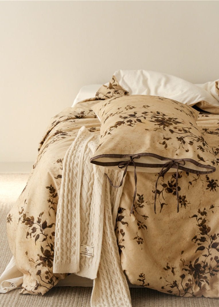 Marigny Jacobean Floral Cotton-Linen Bedding Set - room scene
