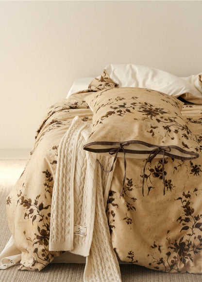 Marigny Jacobean Floral Cotton-Linen Bedding Set - room scene