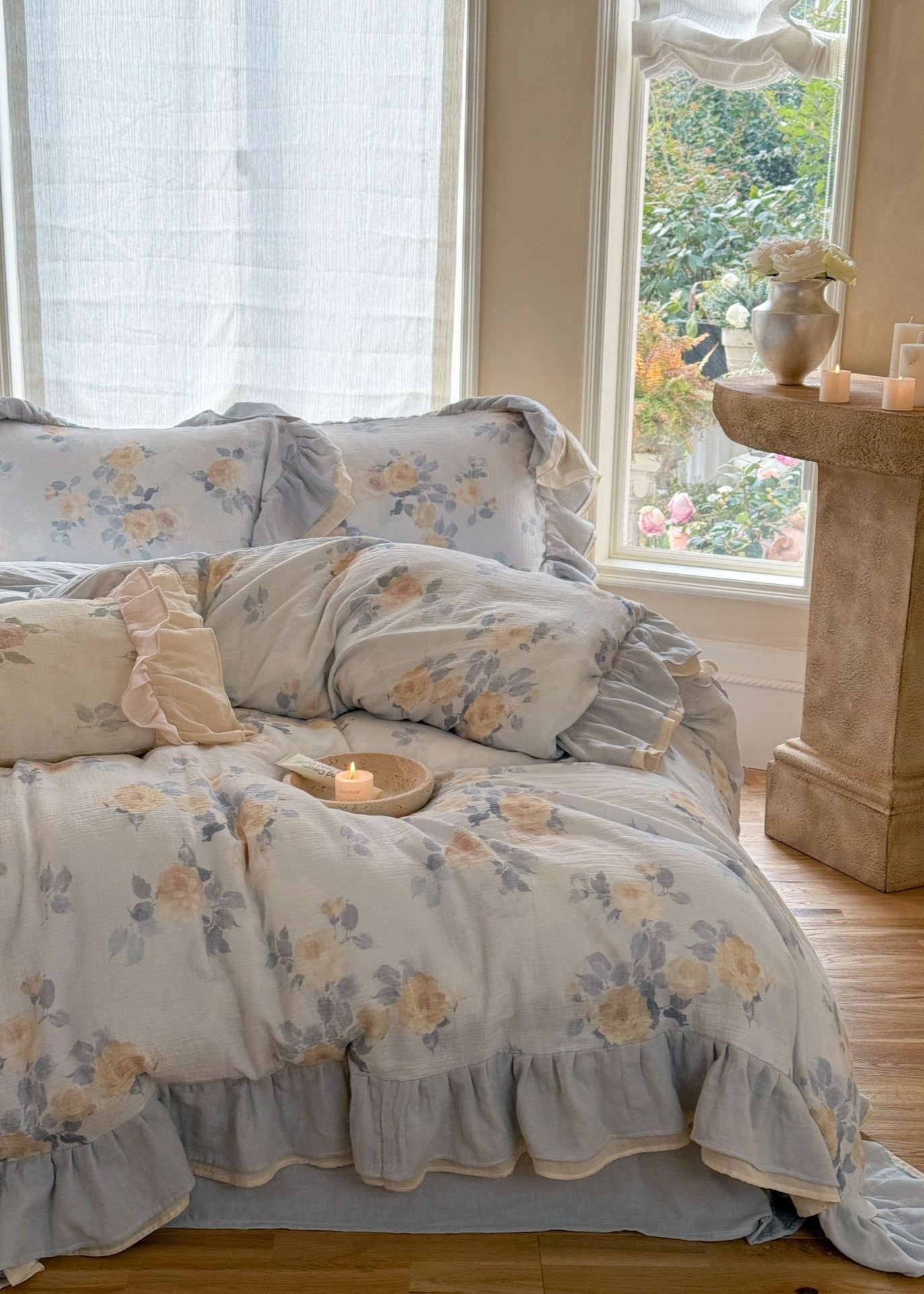 Solenne Ruffle Floral Double Gauze Bedding Set - room scene