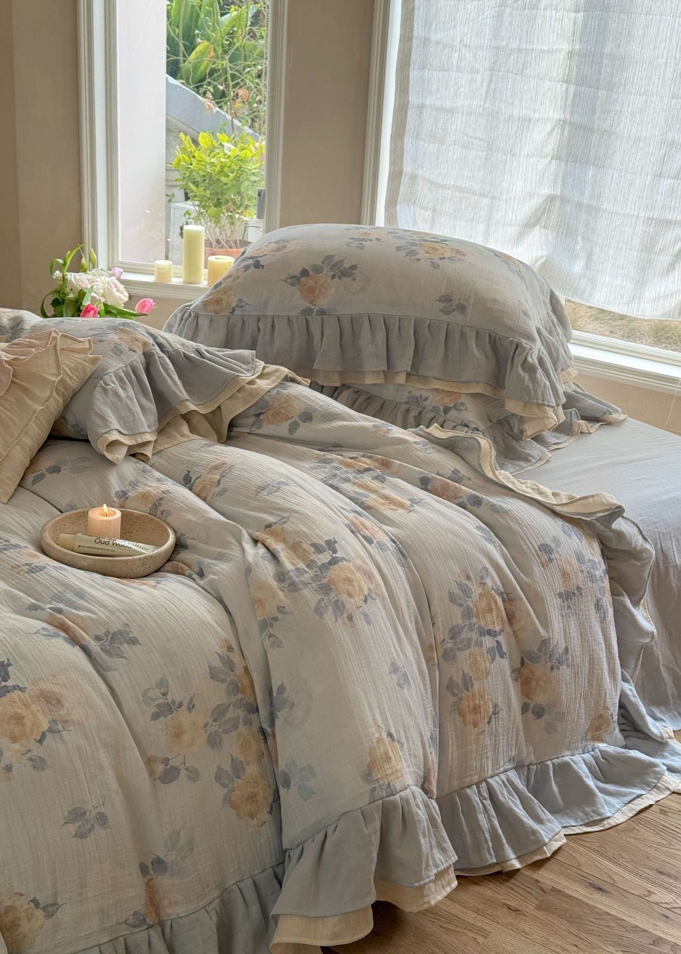 Solenne Ruffle Floral Double Gauze Bedding Set - room scene