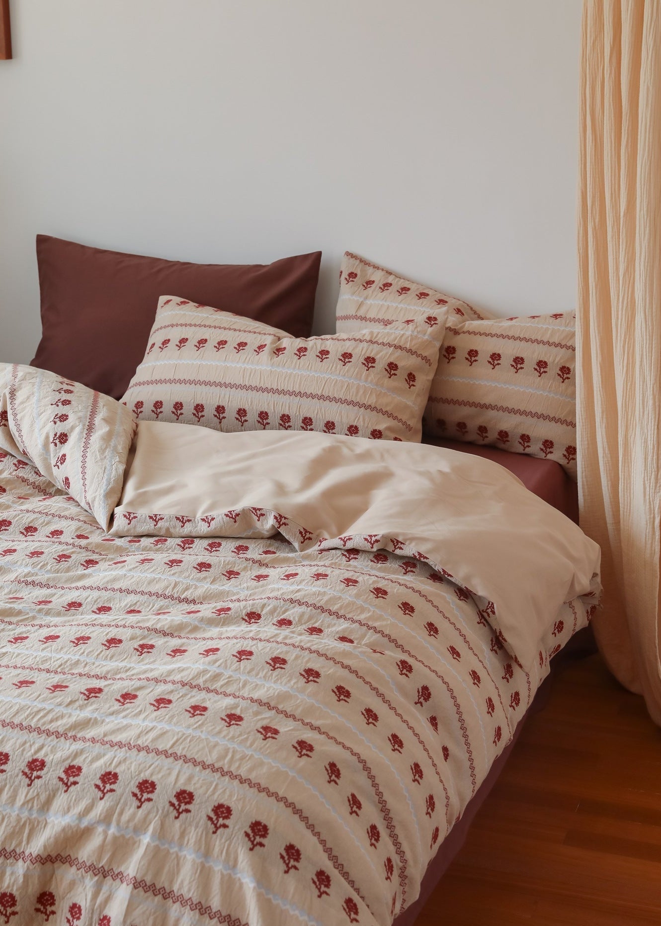 Solange Jacquard Floral Cotton Bedding Set - room scene