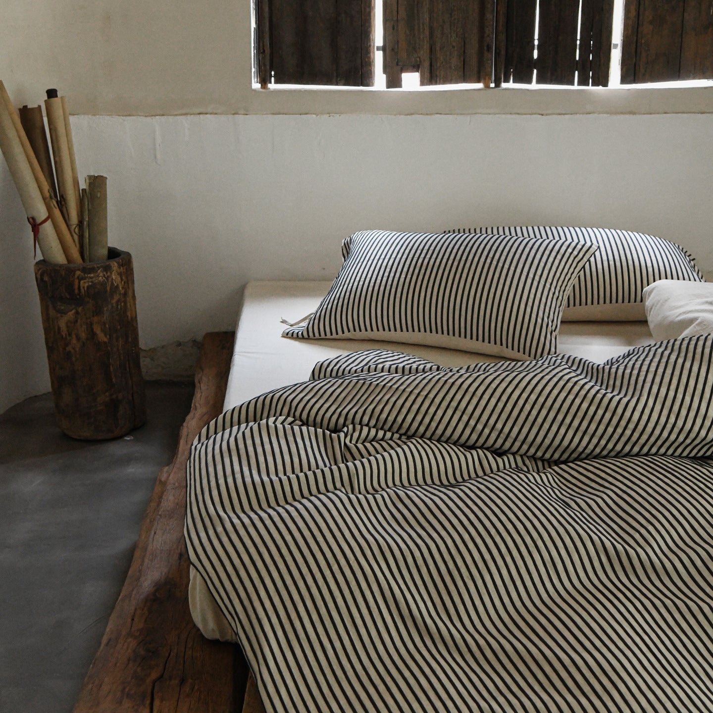 Ashcombe Striped Linen Bedding Set - Charcoal Stripe