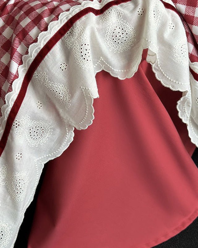 Winsley Gingham Lace Cotton Bedding Set - room scene